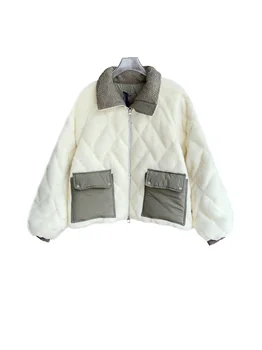 Короткая свободная версия куртки из овечьей шерсти с лацканами и дизайном сращивания при столкновении, теплая и удобная новинка зимы 2024 года 0103